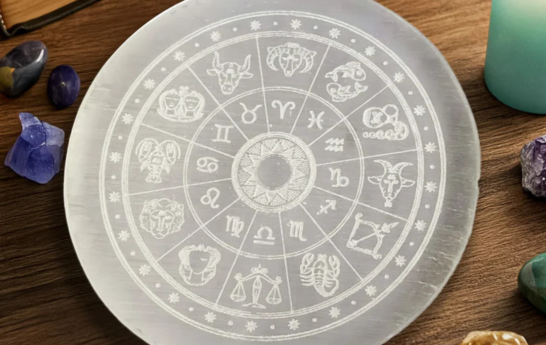 Selenite Charging Plate: What It Is and How to Use It for Crystal Healing