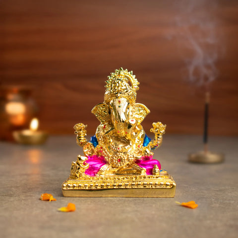 Shri Siddhivinayak Ganesha Idol