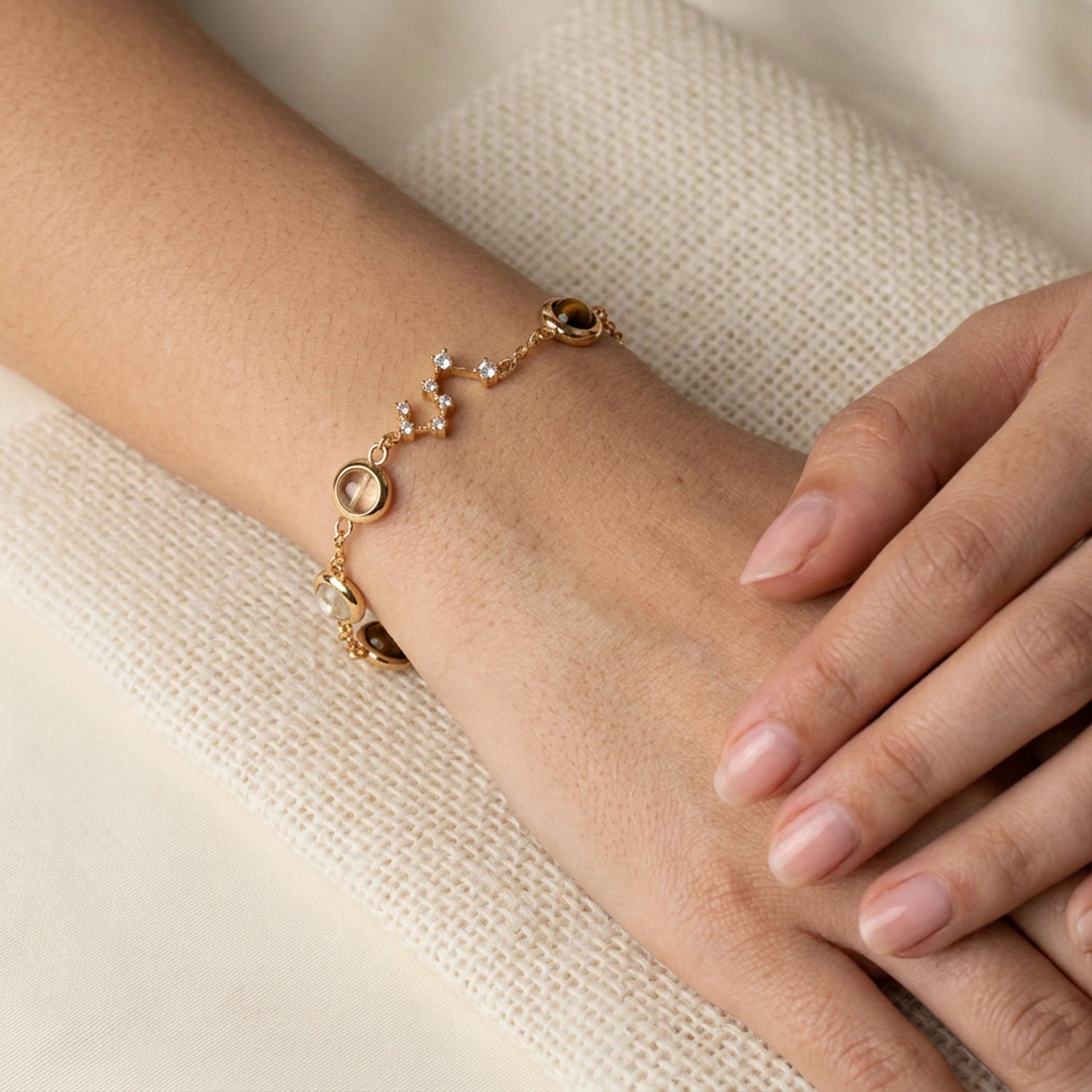 Leo (सिंह राशि) Zodiac Constellation Bracelet for Women